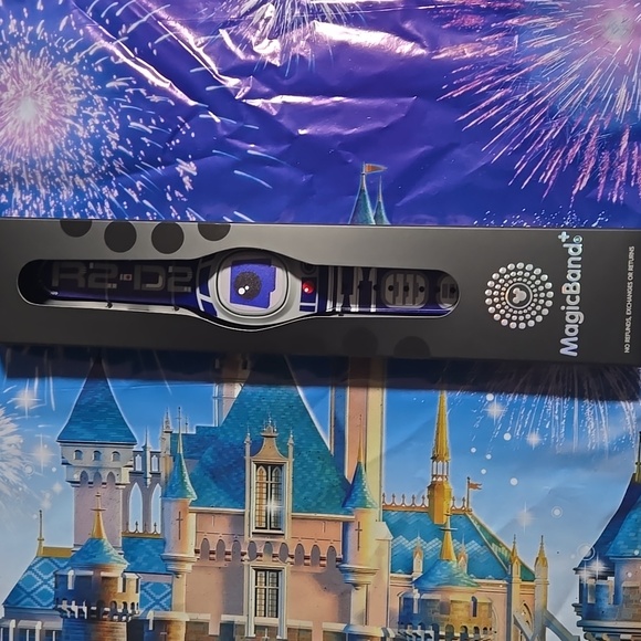 Disney Other - Disney Parks MagicBand + R2 D2 - Star Wars